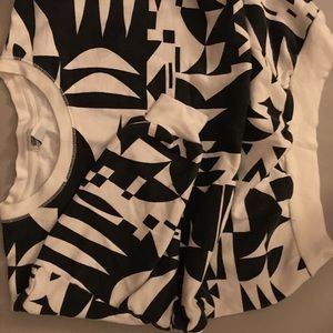 Retro Crop Crew Neck